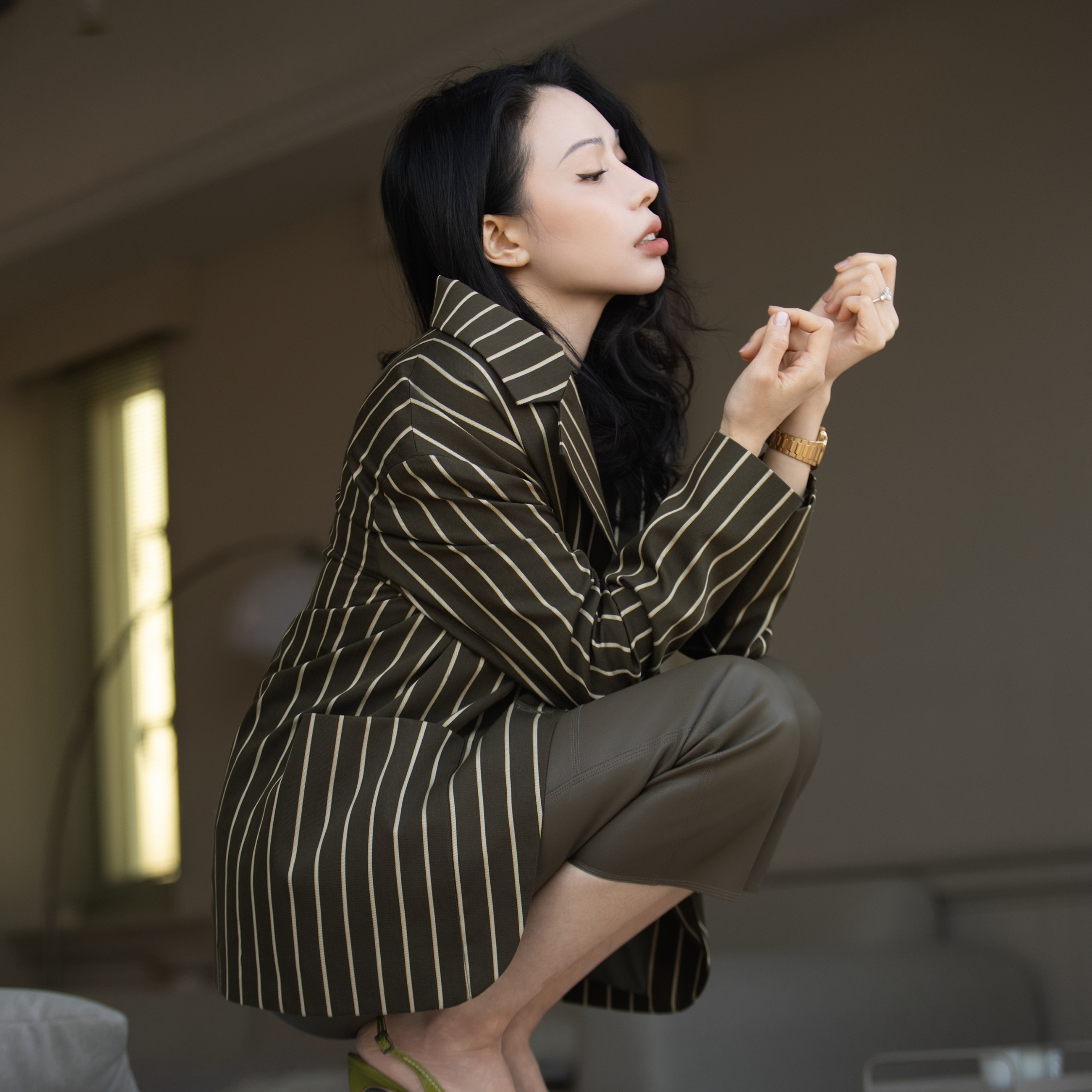 "Speak Sleek."義大利頂級羊毛直條Oversized西裝外套—Canopy Gold樹影金階