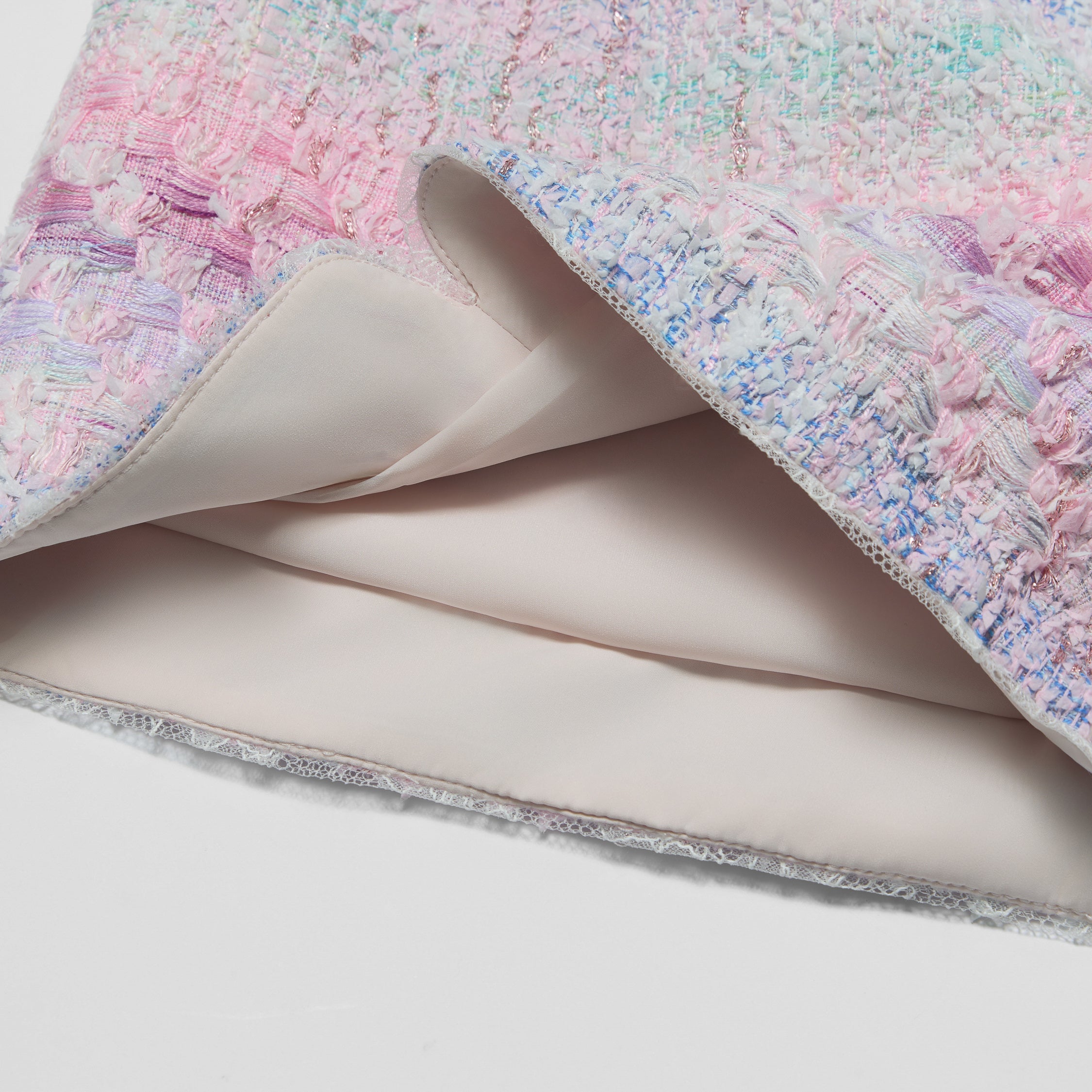 “Brunch at Ritz”法國羽紗流蘇花呢短褲—Woven Éclat 織光流影