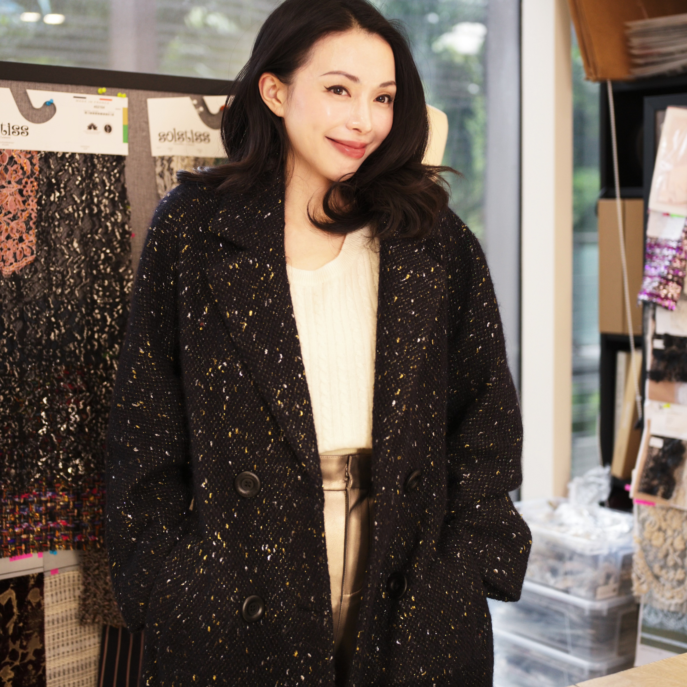 “Winter Diary”義大利立體Pebble圈絨箔金羊毛大衣—Polar Galaxy極夜星河