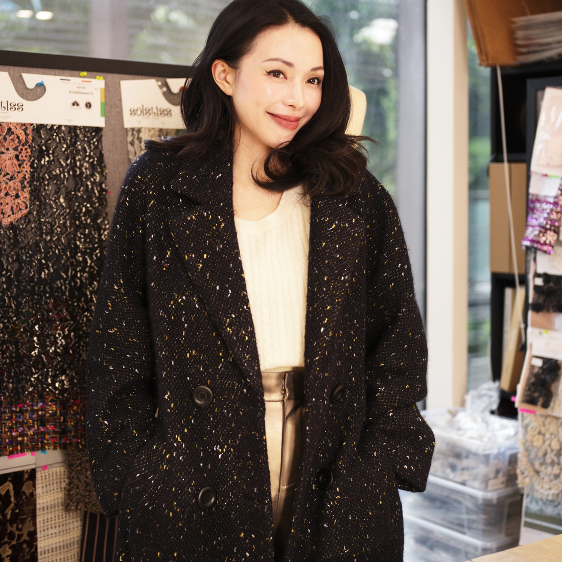 “Winter Diary”義大利立體Pebble圈絨箔金羊毛大衣—Polar Galaxy極夜星河