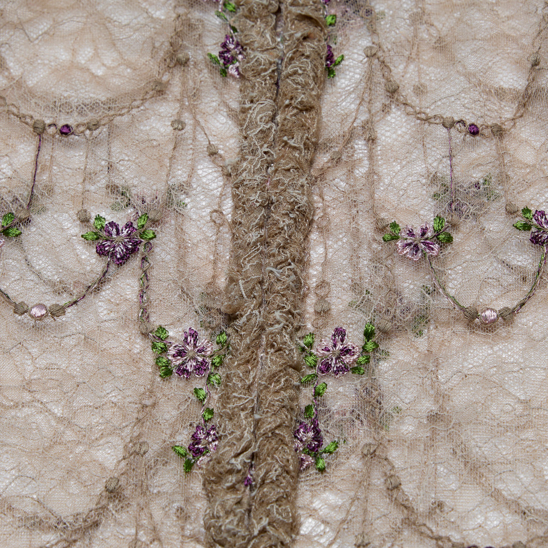 “Quiet Mastery”法國細繡織邊蕾絲開衫—Floré Chain花語藏盒