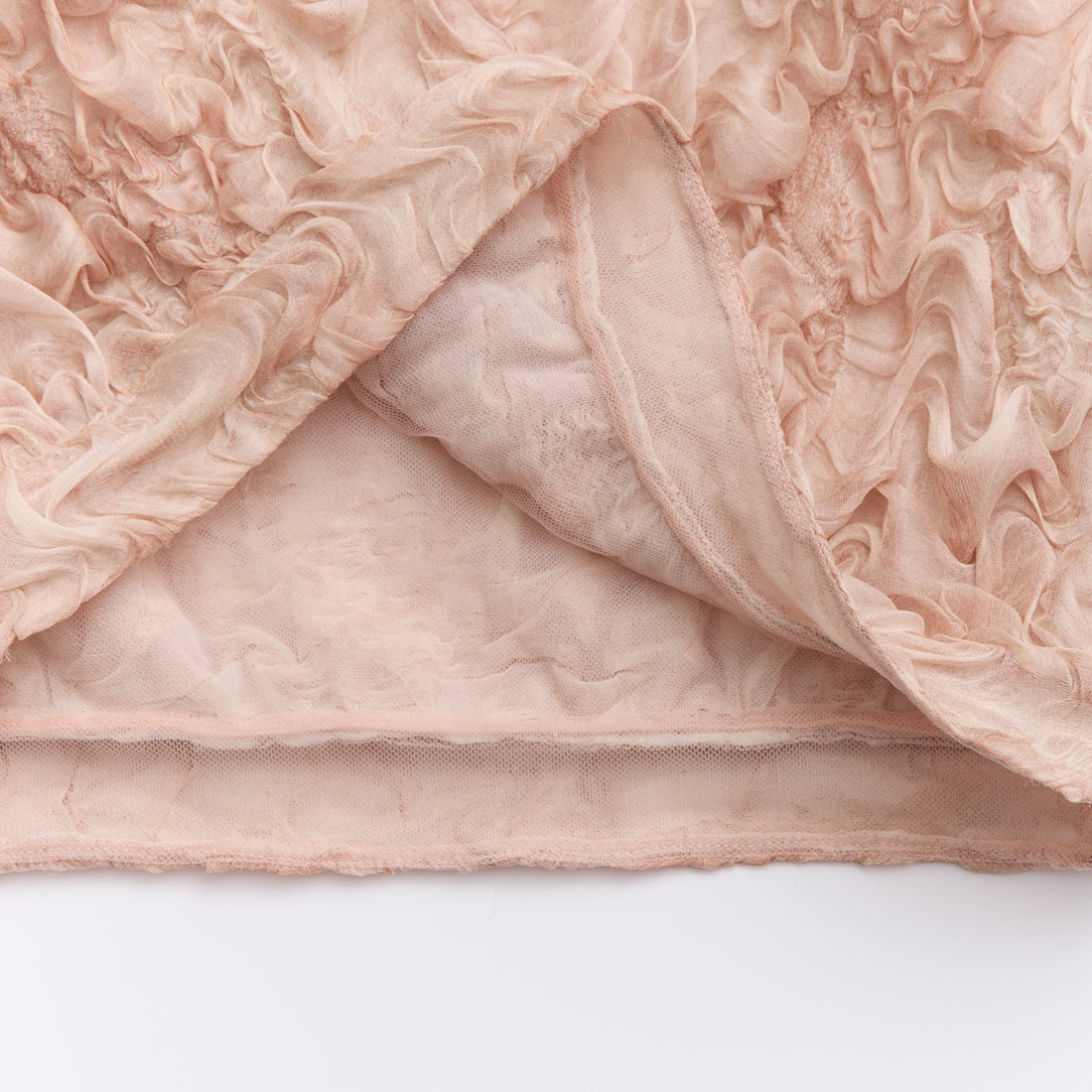 “Gallery Hours ” 義大利真絲立體藝術面料上衣—Rose Dew胭花玫瑰