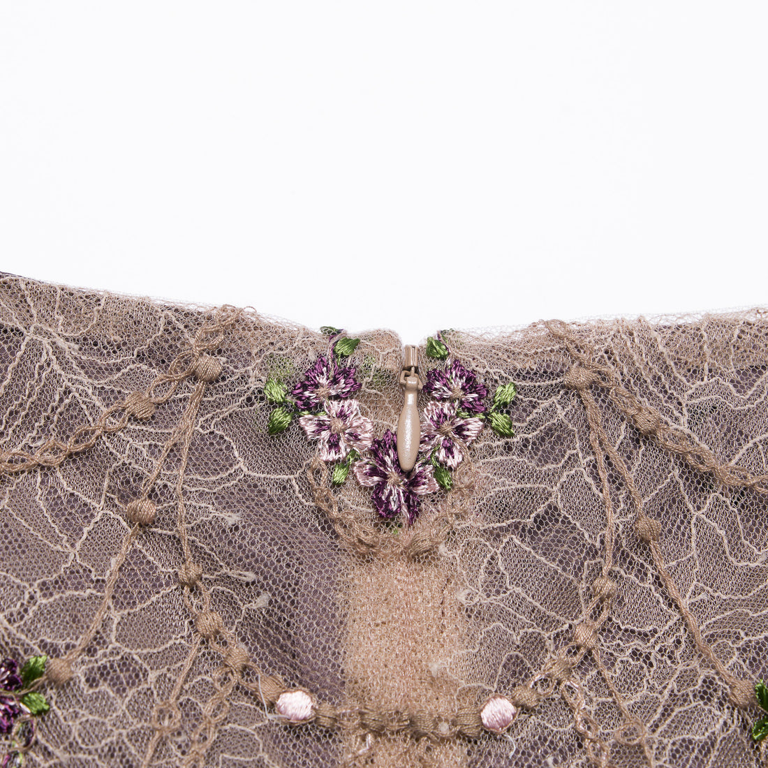 “Quiet Mastery”法國細繡織邊蕾絲短褲—Floré Chain花語藏盒