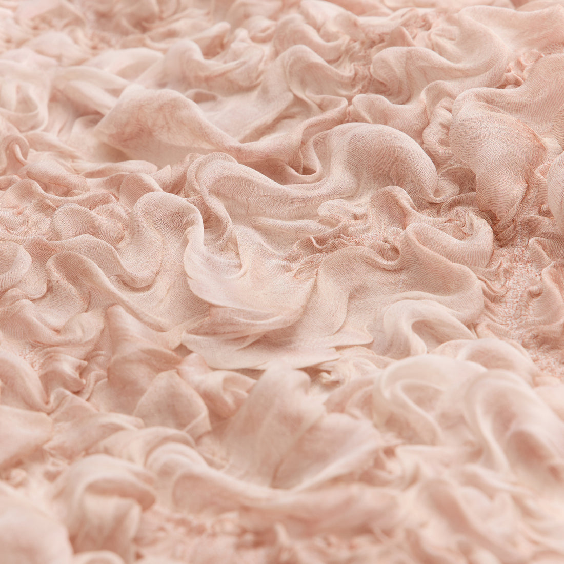 “Gallery Hours ” 義大利真絲立體藝術面料上衣—Rose Dew胭花玫瑰