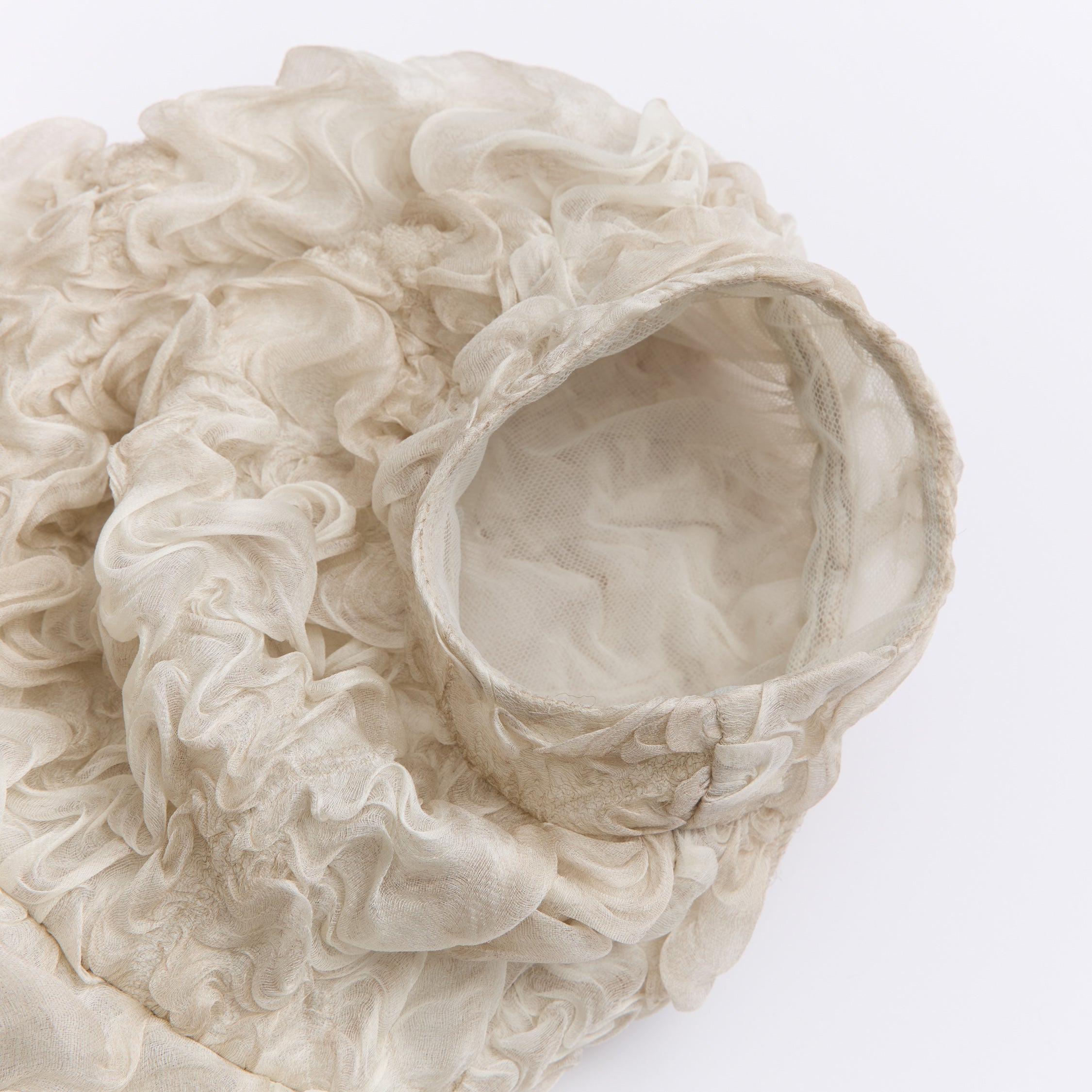 “Gallery Hours” 義大利真絲立體藝術面料上衣—Pearl Mist珍珠之霧