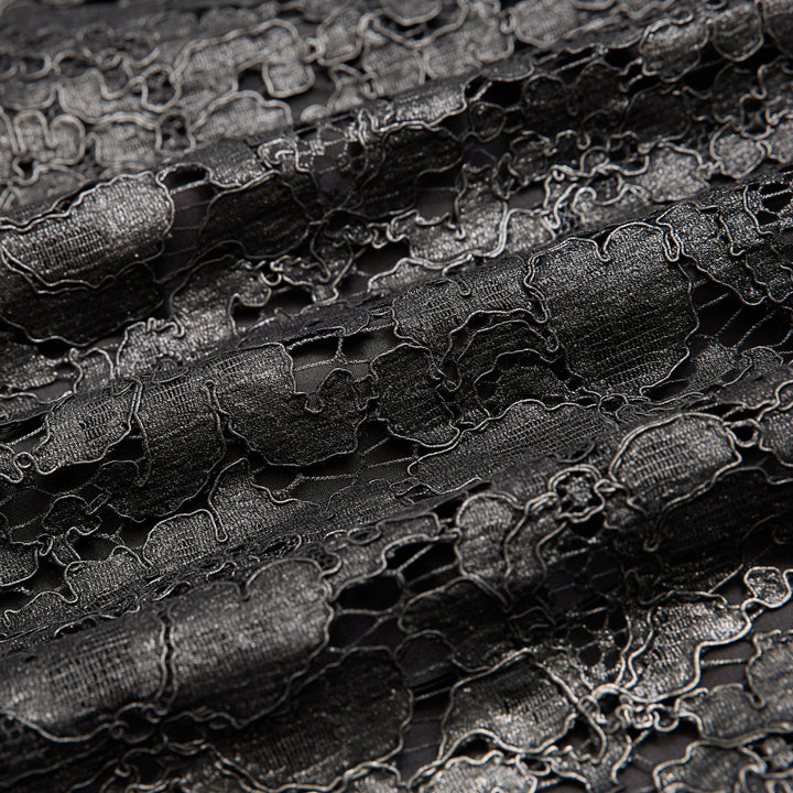 “Quiet Mastery.”法國頂級皮革肌理浮雕織花蕾絲鉛筆裙—Bloom Desire醉夜花靡