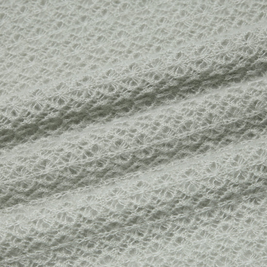 “Spring Diary”  Silk Cashmere真絲蕾絲工藝中領針織背心—Verdant Veil青霧薄影