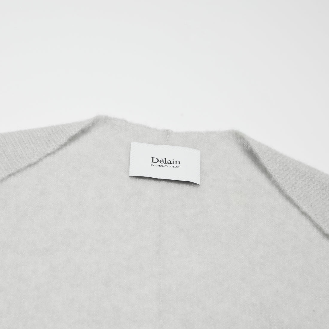 “Spring Diary” Silk Cashmere真絲兩件式背心針織上衣—Morning Mist黎明薄霧