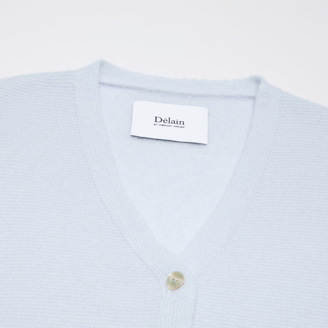 Spring Diary” Silk Cashmere真絲兩件式背心針織上衣—Azure Glow藍霧輕光