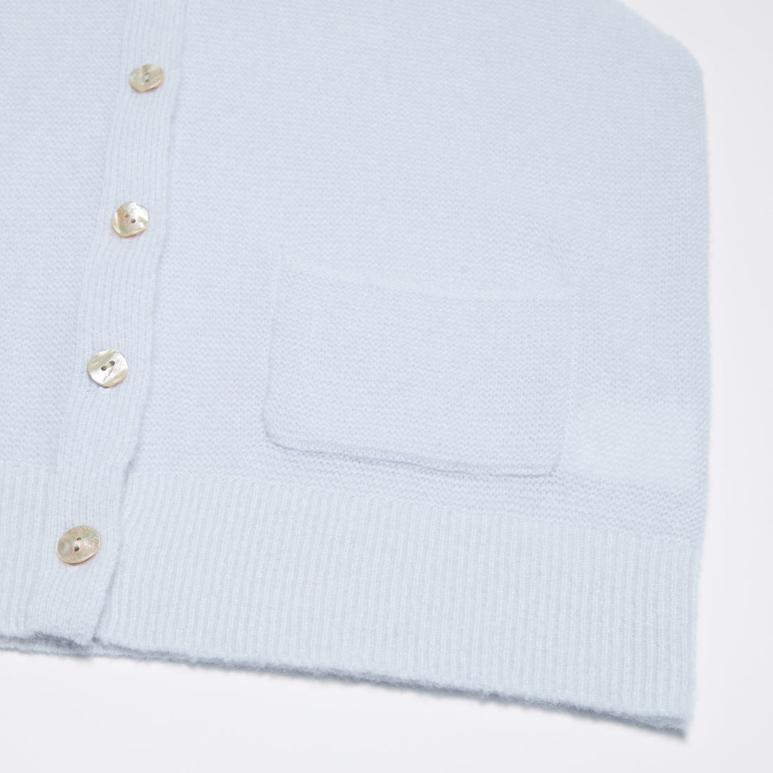 Spring Diary” Silk Cashmere真絲兩件式背心針織上衣—Azure Glow藍霧輕光