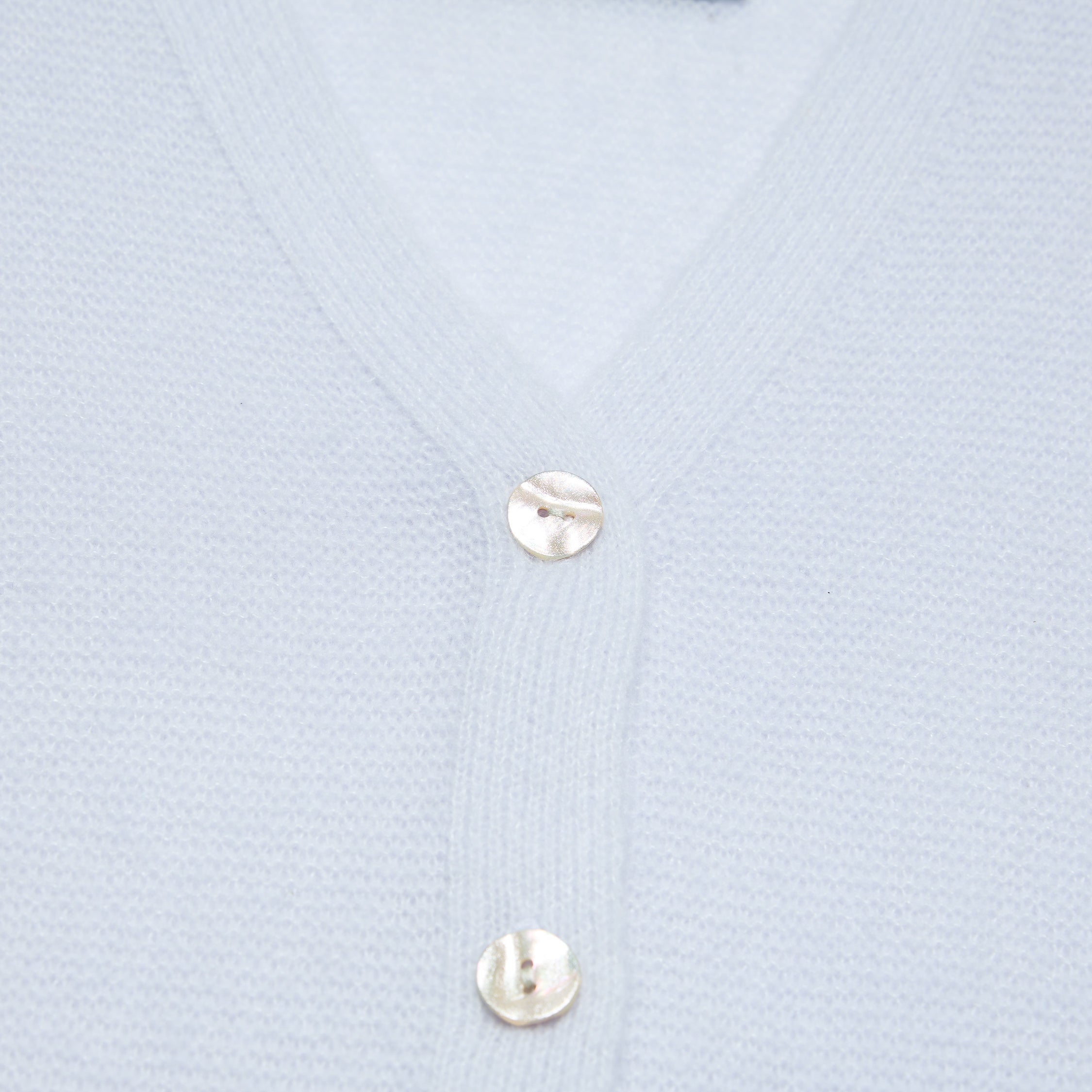 Spring Diary” Silk Cashmere真絲兩件式背心針織上衣—Azure Glow藍霧輕光