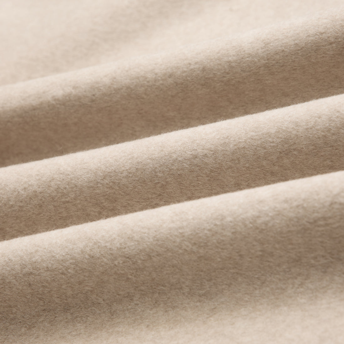 “Winter Diary”100%Cashmere雙面長絨工藝翻領斗篷外套—Warm Taupe暖砂絨夢