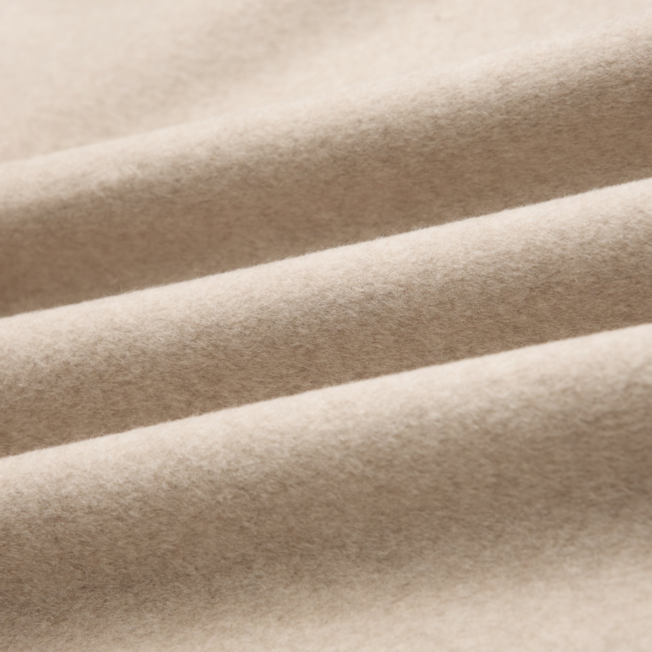 “Winter Diary”100%Cashmere雙面長絨工藝翻領斗篷外套—Warm Taupe暖砂絨夢