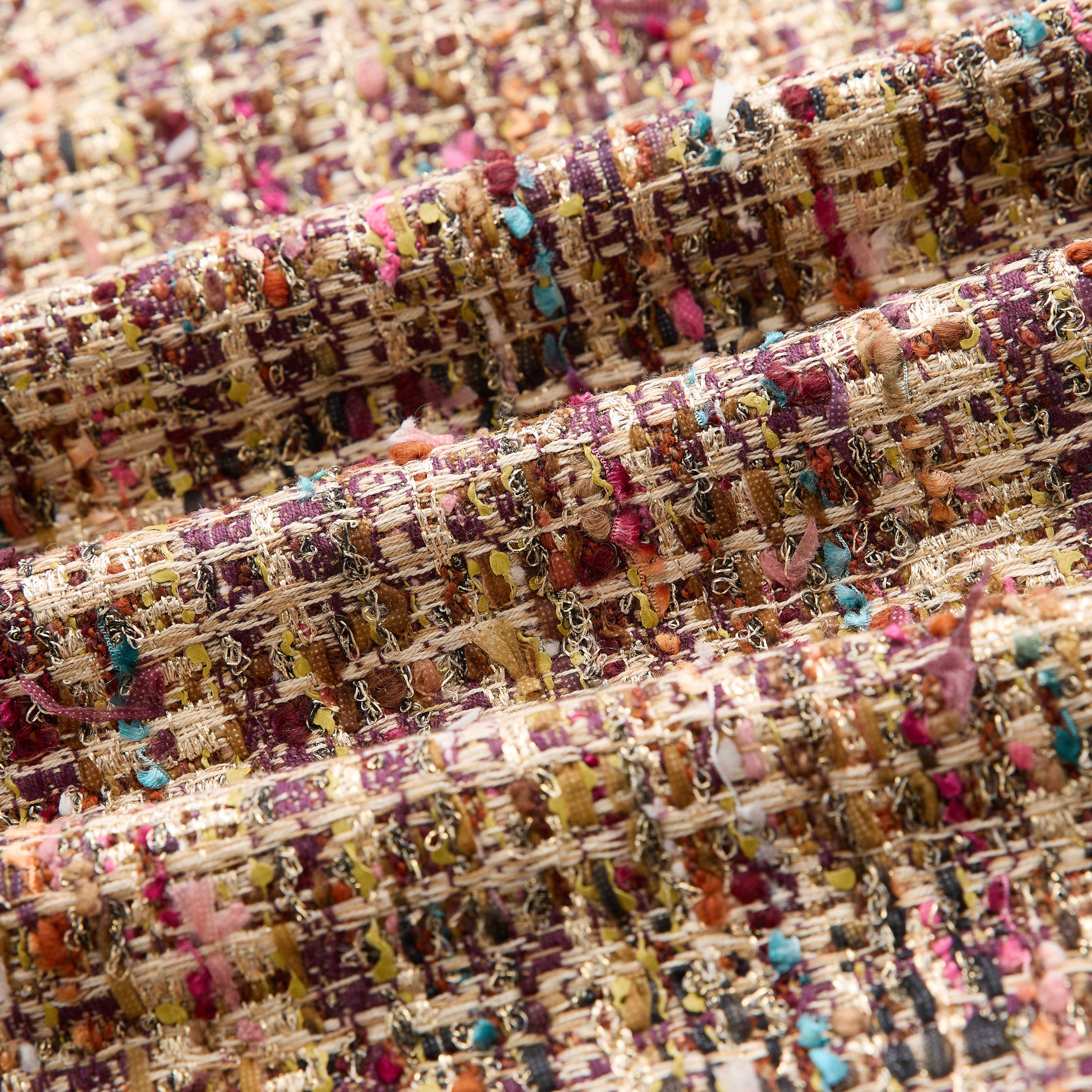 "Arcade of CherJoy Atelier."法國彩緞縷金線藝花呢輕國風背心—Floral Allure花韻傾城