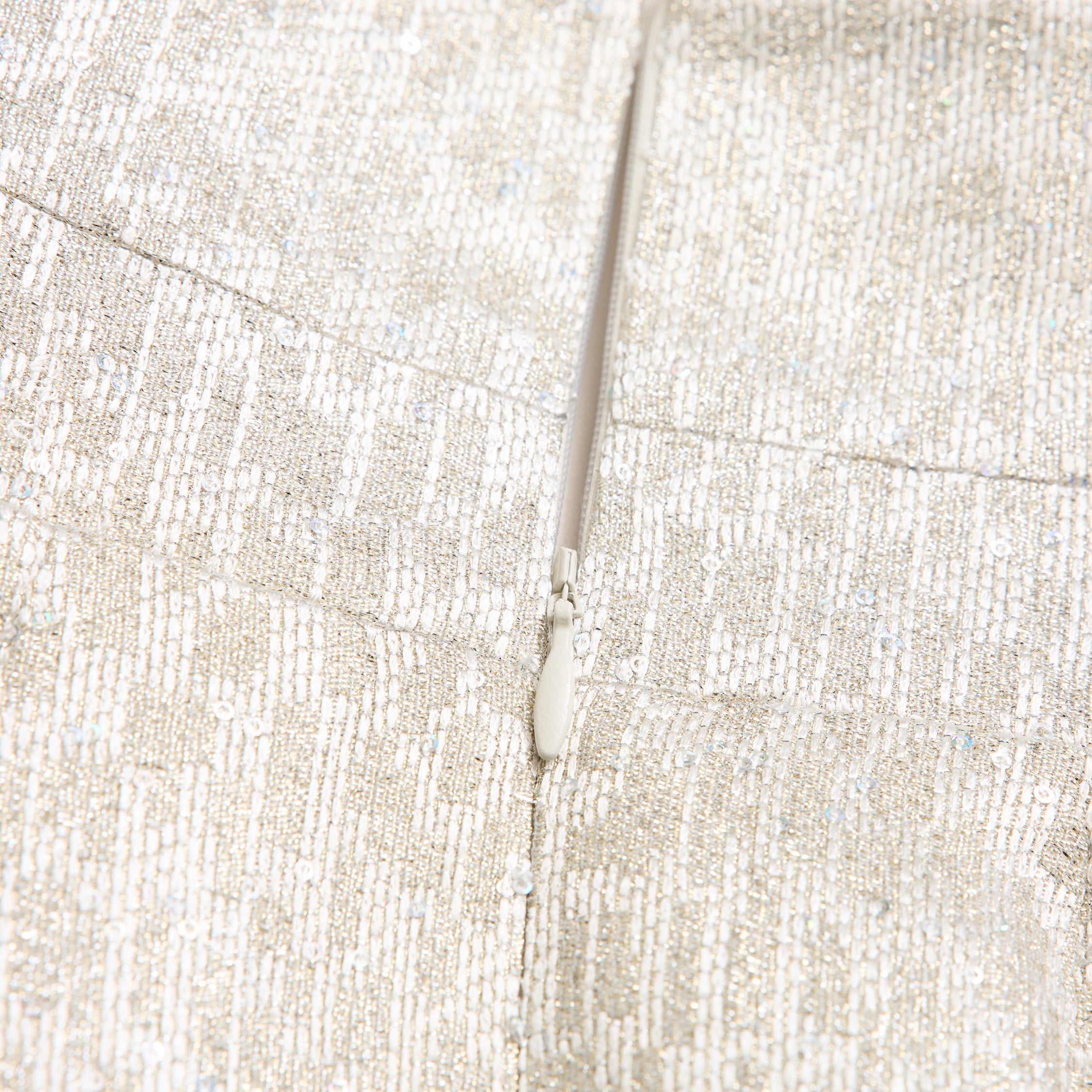 "Arcade of CherJoy Atelier."義大利特殊燦光織紋立體剪裁修身桃心領洋裝—Midnight Starlume月光華爾滋