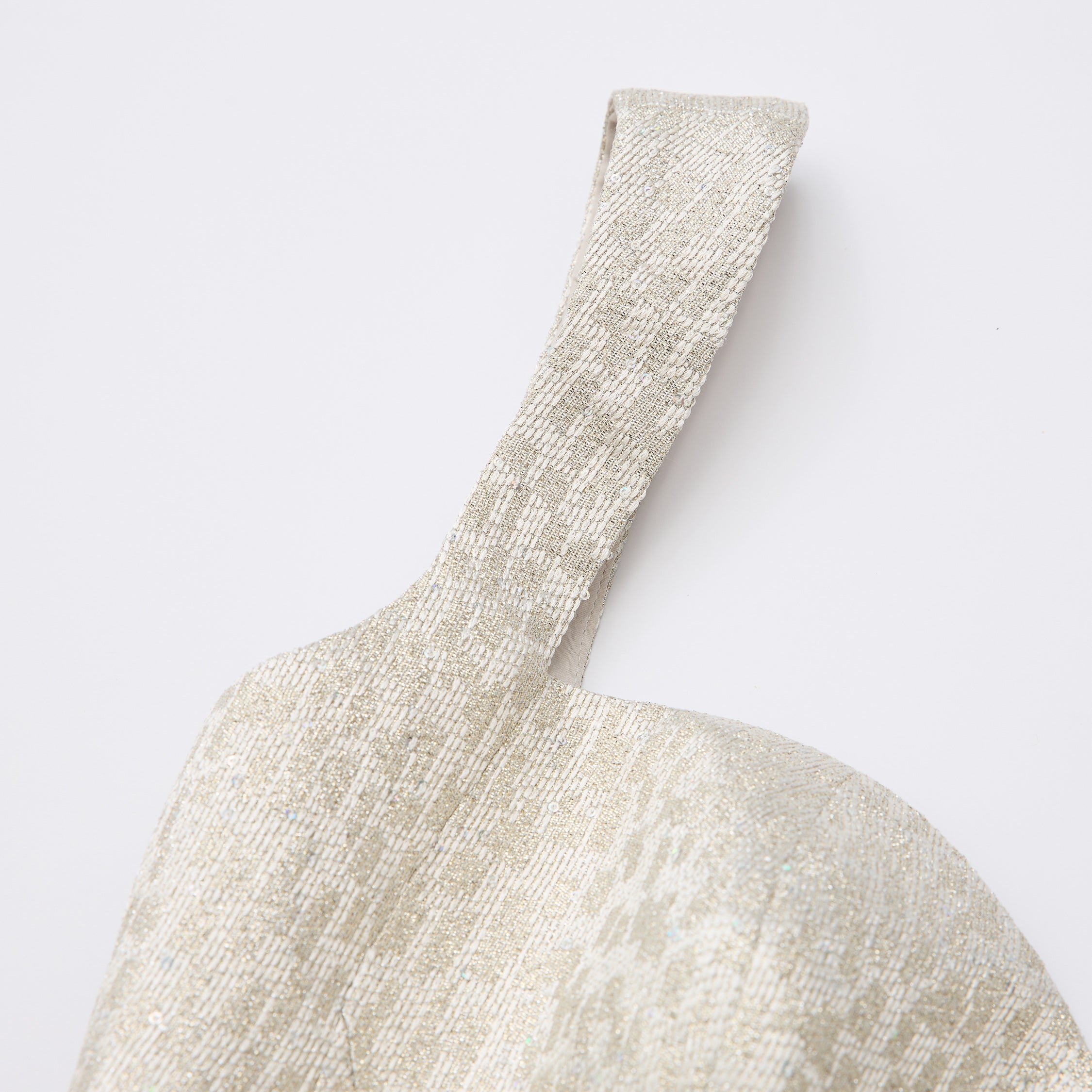 "Arcade of CherJoy Atelier."義大利特殊燦光織紋立體剪裁修身桃心領洋裝—Midnight Starlume月光華爾滋