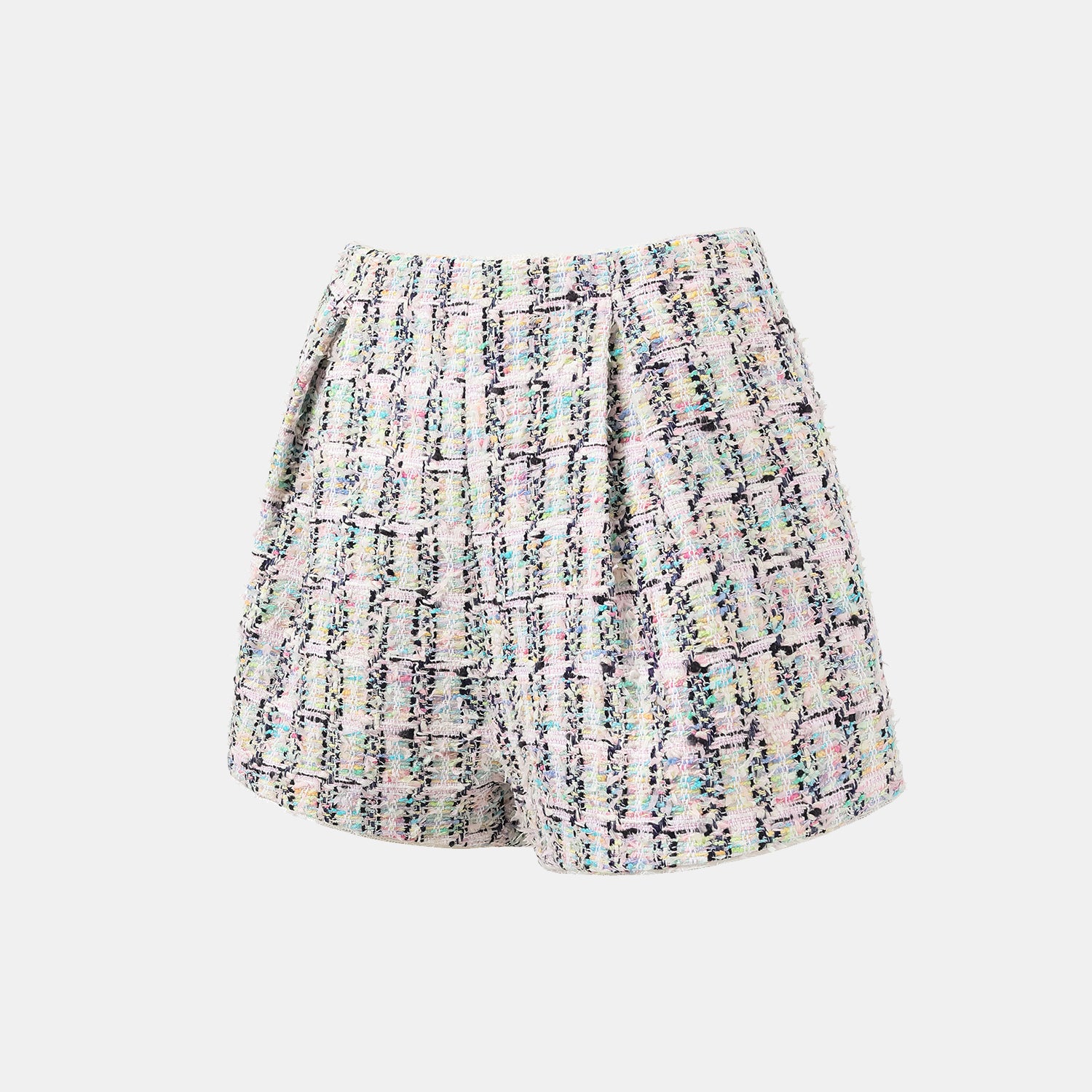 “Weekend at Monaco” 法國輕薄花呢短褲—Dewy Lawn野境綴影