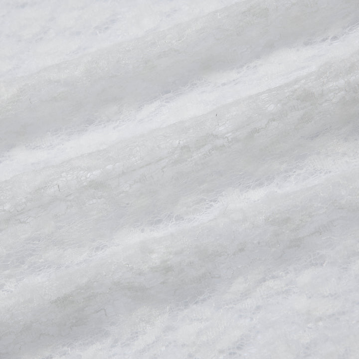 “Quiet Mastery”義大利極細霧絨絮花蕾絲上衣—Downlight Reverie銀雪漫舞