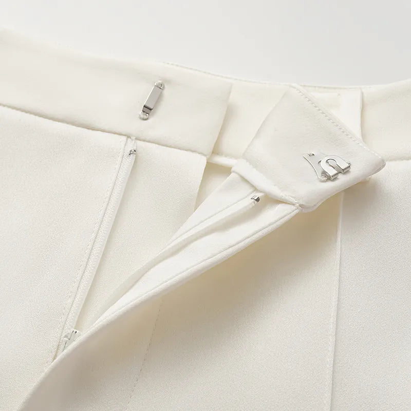 "British Elegance" Pressed Shorts - White 
