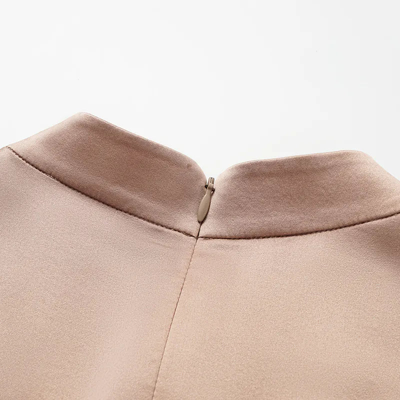 “茶宴” 100%真絲新中式旗袍洋裝 — 銅金