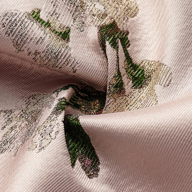 "Imperial Garden Teatime" Italian jacquard shorts - Magnolia 