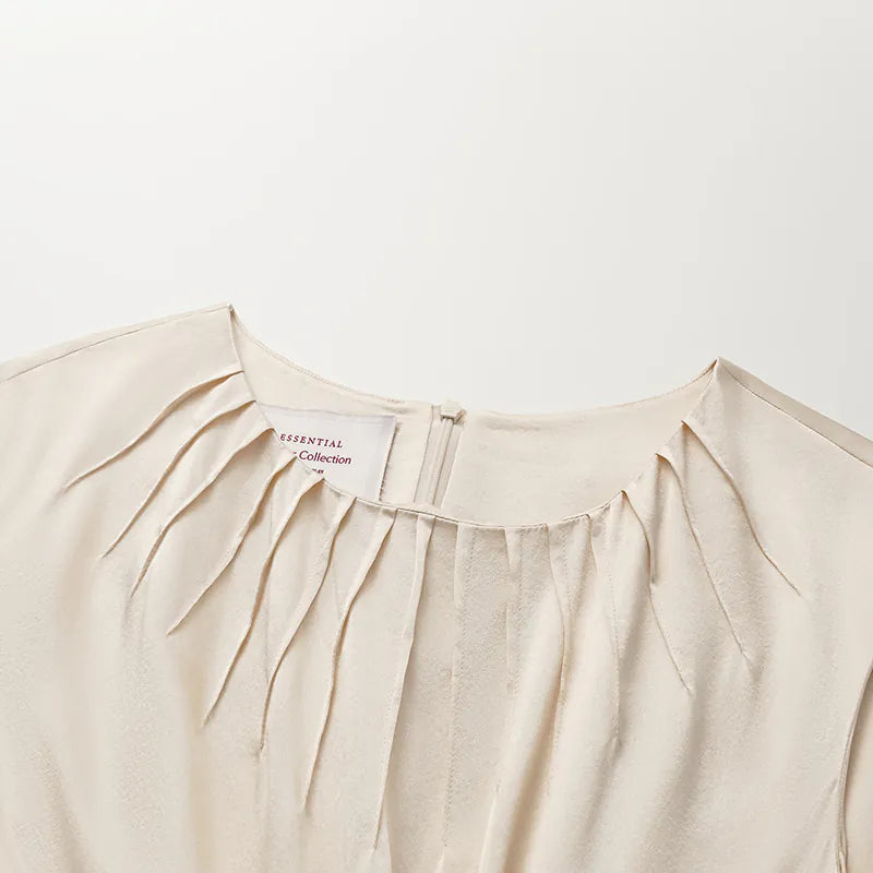 ”Date night elegance” 真絲不規則立體剪裁洋裝 —晨光白