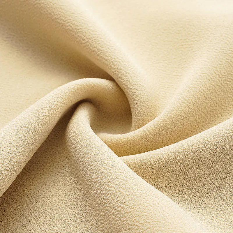 “Easy-Go Chic”  雪紡背心— 沙色