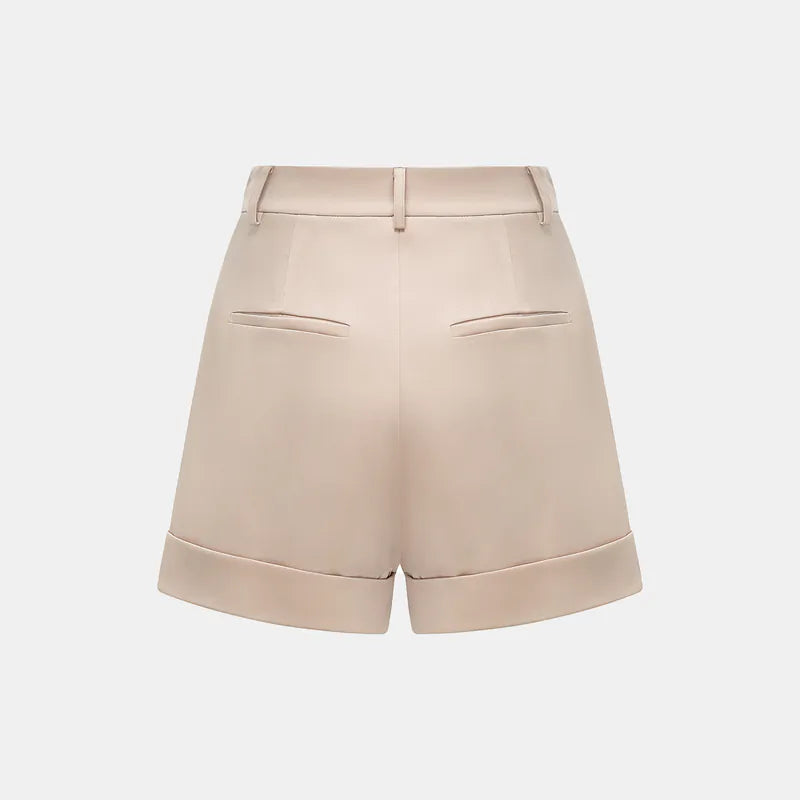 “英式優雅” 壓線西裝短褲— 裸色