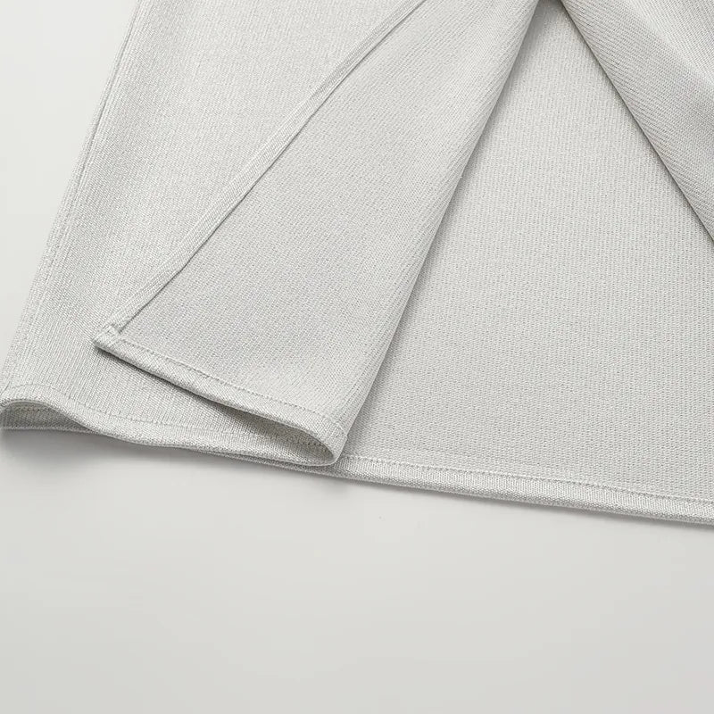 “Easy Go Chic” 醋酸針織面料特殊剪裁鉛筆裙 — 銀白