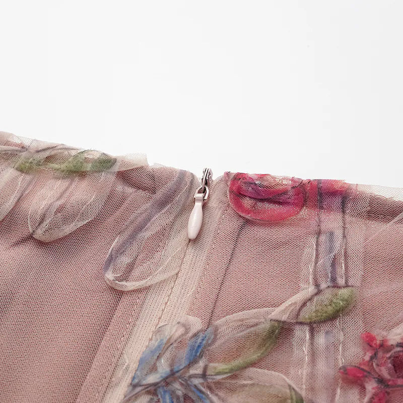 "Gallery Hours" Italian 3D painted lace shorts 