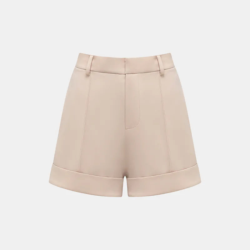 “英式優雅” 壓線西裝短褲— 裸色