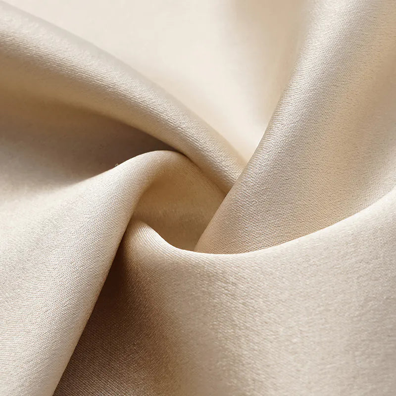 ”Date night elegance” 真絲不規則立體剪裁洋裝 —晨光白