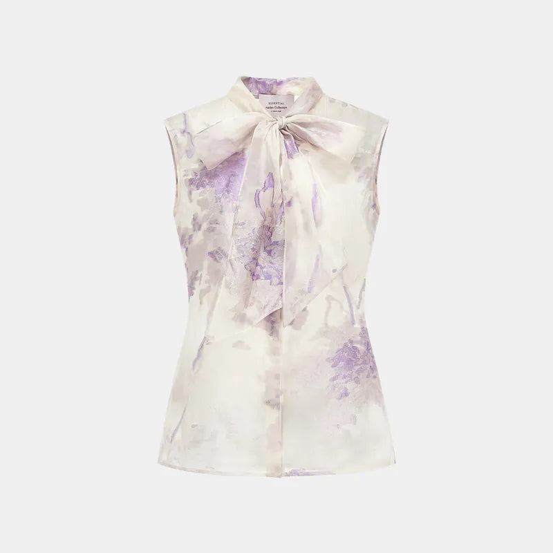 “Brunch at Ritz.” 義大利 Valentino 提花面料綁帶上衣