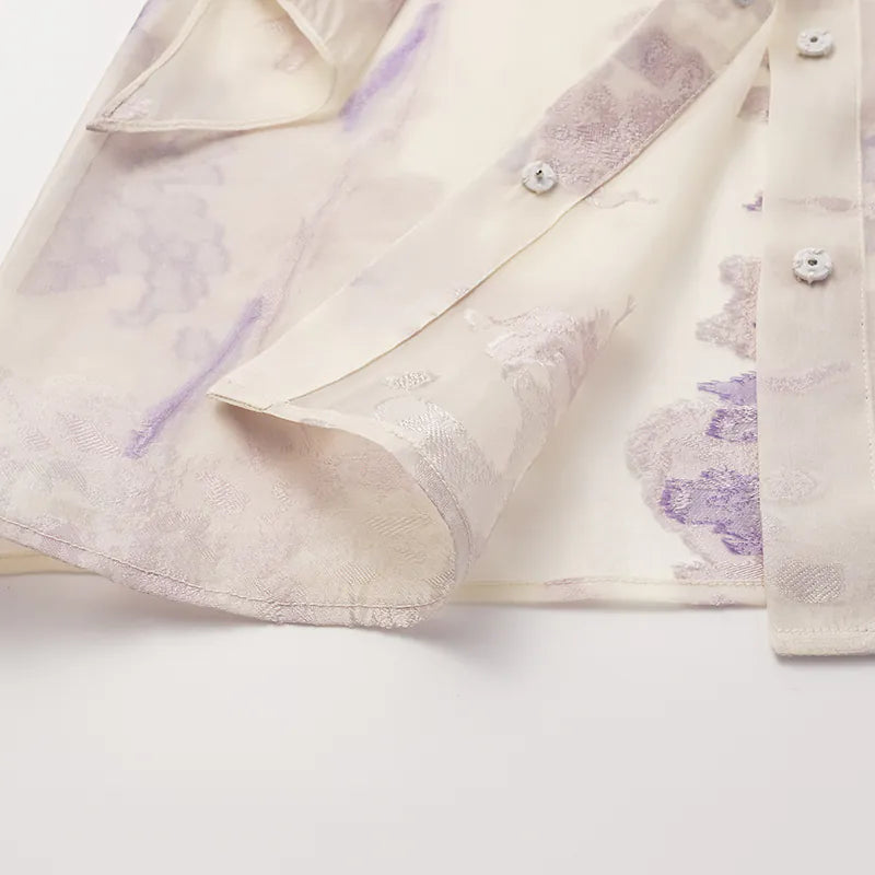 “Brunch at Ritz.” 義大利 Valentino 提花面料綁帶上衣