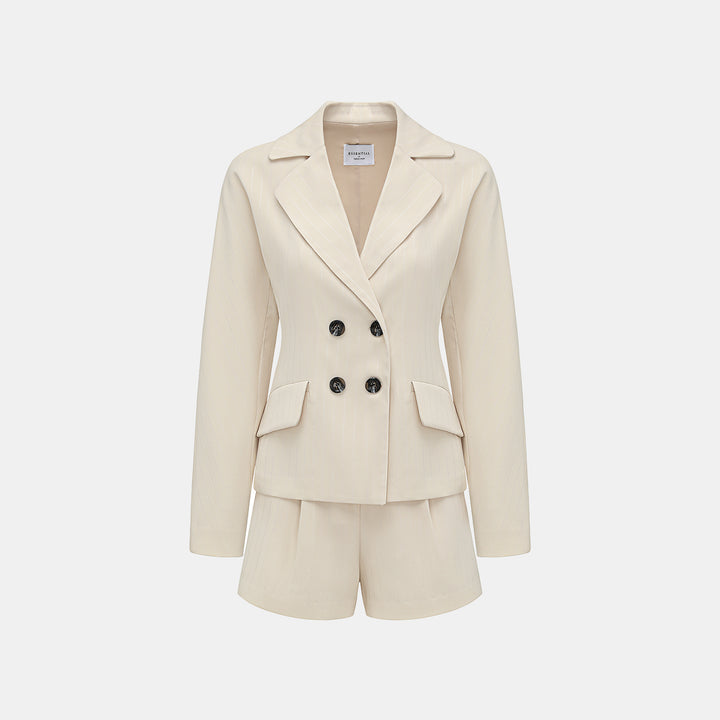 "Speak Sleek." 銀織工藝直條西裝短褲—Drifted Light自由掠影