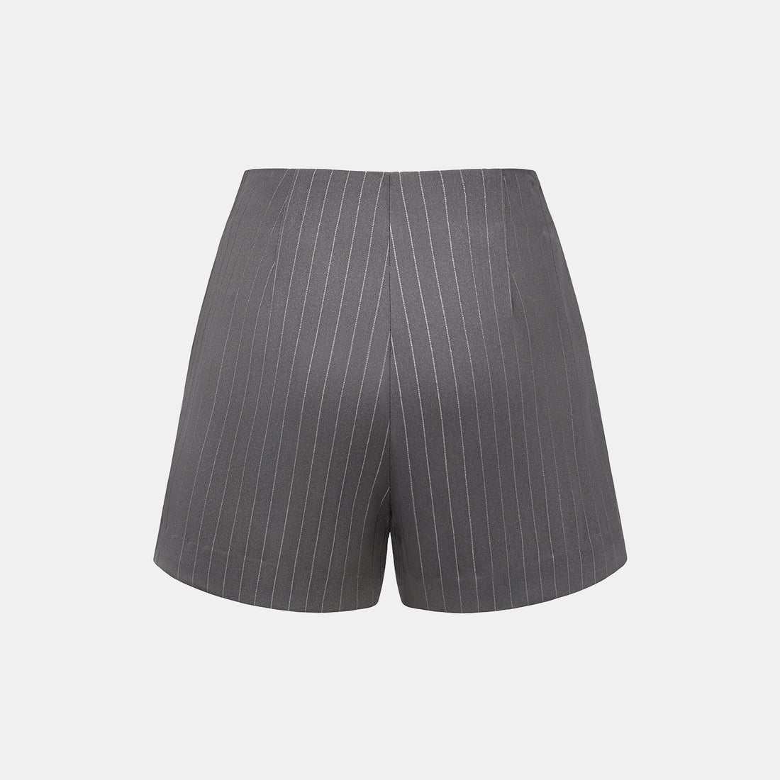 "Speak Sleek." 銀織工藝直條西裝短褲—Urban Reverie藝境漫游