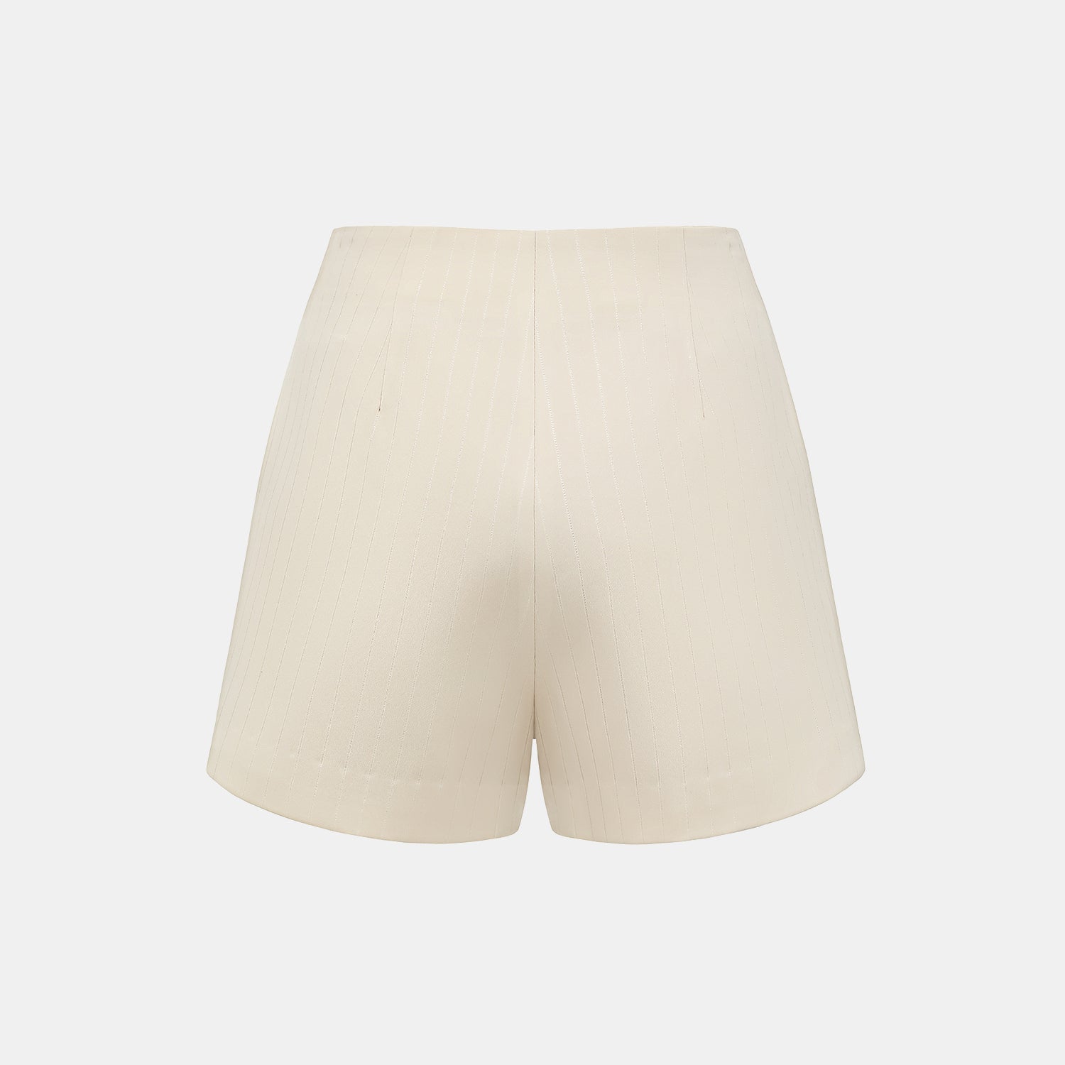 "Speak Sleek." 銀織工藝直條西裝短褲—Drifted Light自由掠影