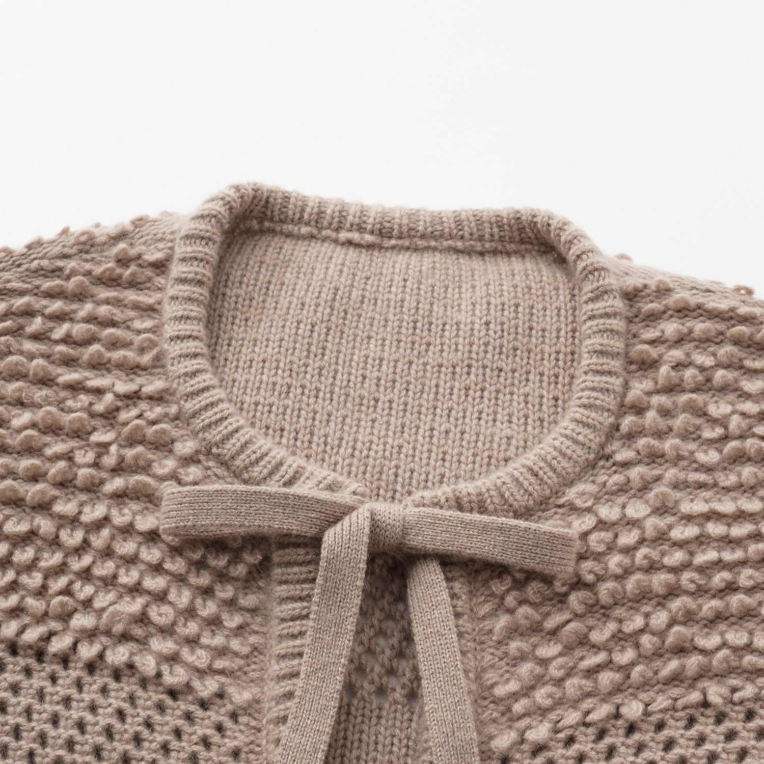 “Winter Diary” 100% Cashmere雲絨立體羽圈針織開衫—Field Fluff穗野絮棕