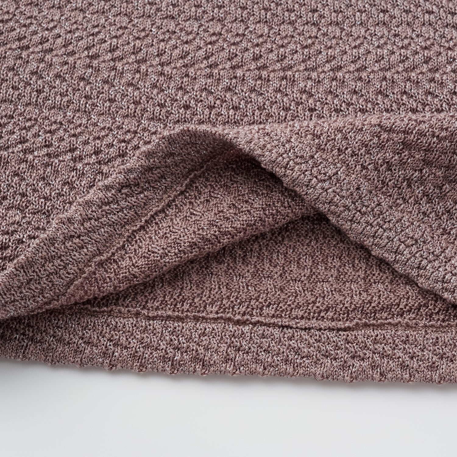 “Hug to Sleep.” 雲感絲柔輕織居家長褲—沉靜