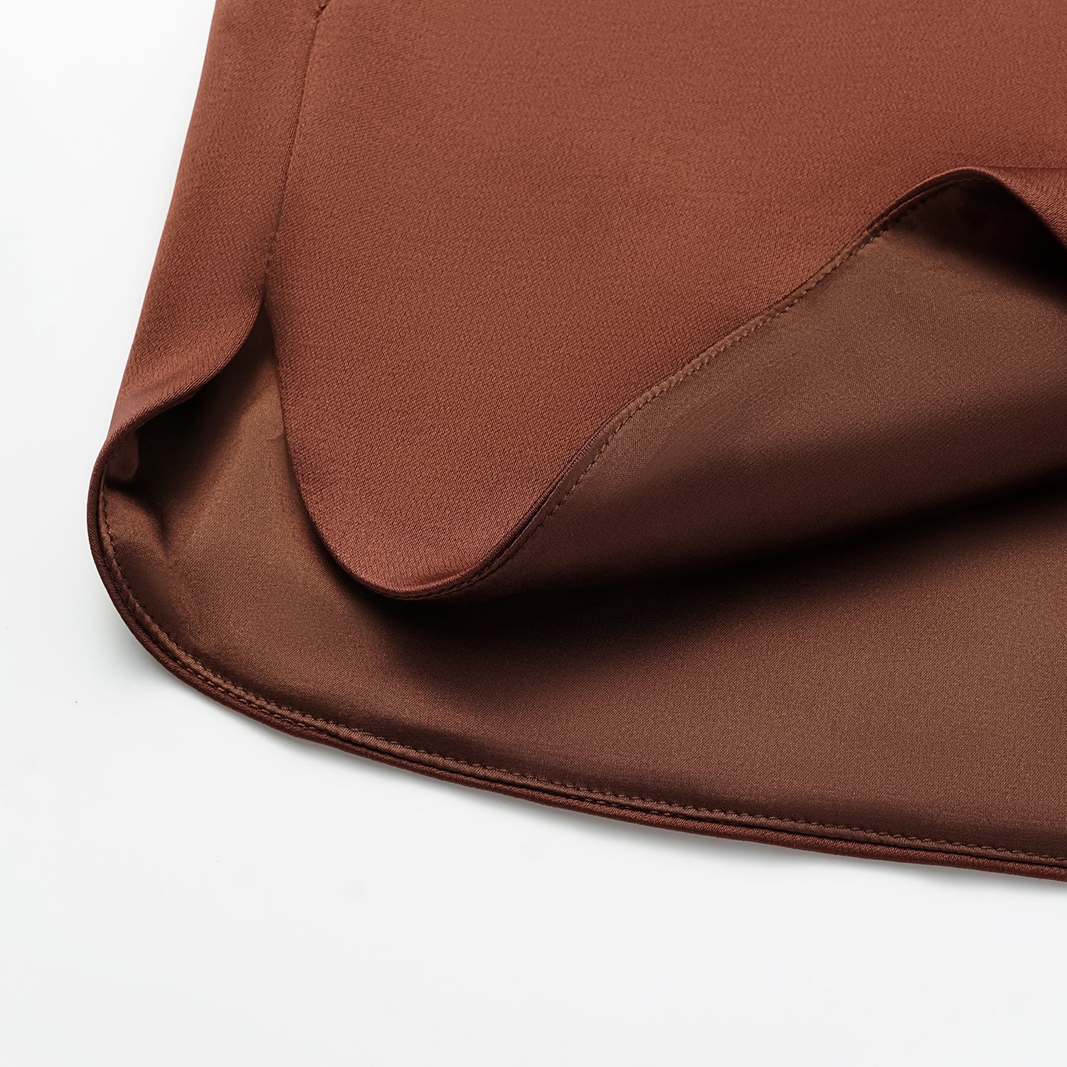 “Easy-go Chic” 重磅醋酸休閒短褲—蜜糖棕