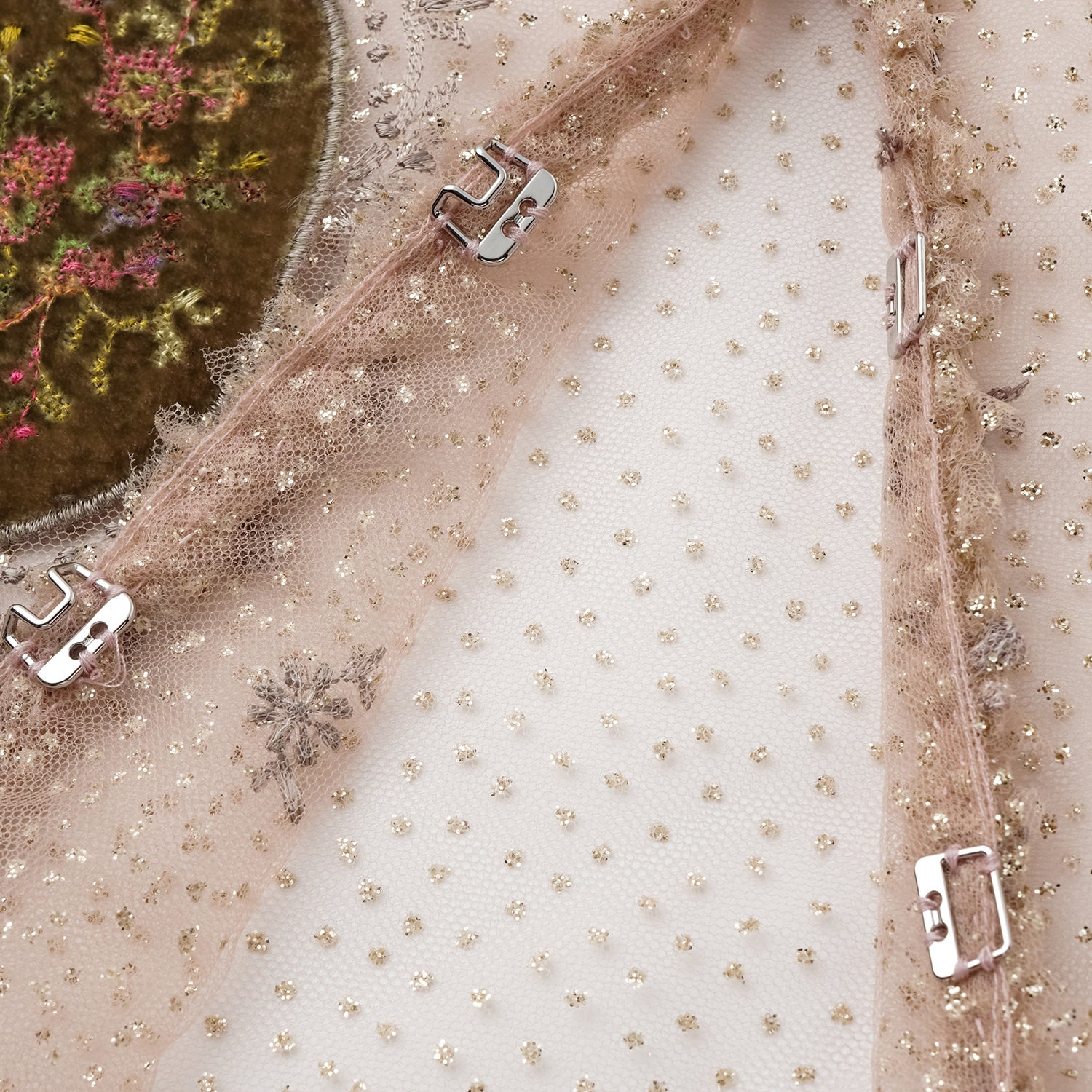 "Quiet Mastery."法國頂級絨繡工藝藏鑽織邊蕾絲開衫—Chanson Brodée香頌緹語