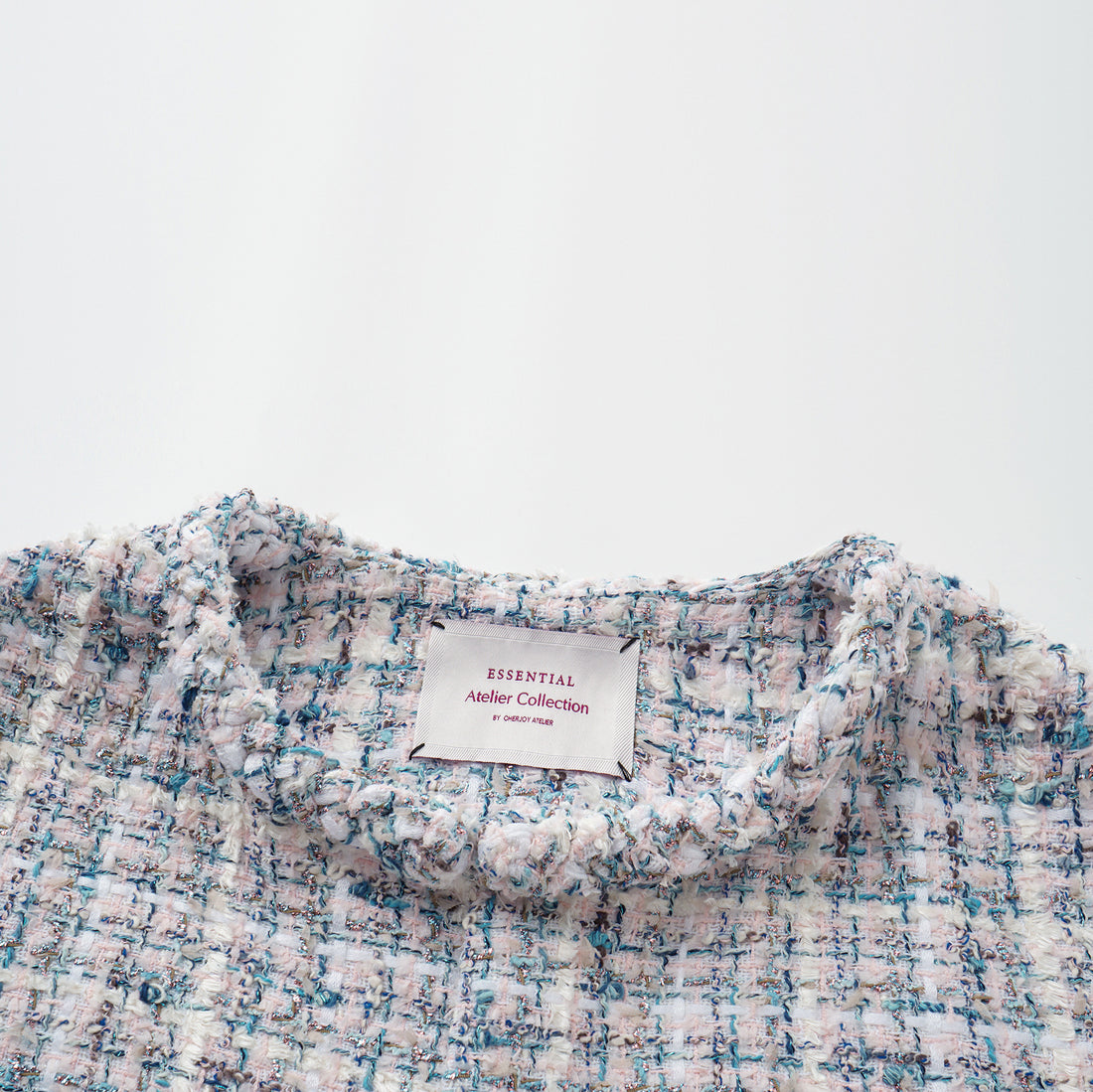 Arcade of CherJoy Atelier."法國經典織藝花呢外套—Southbank Muse南岸畫廊