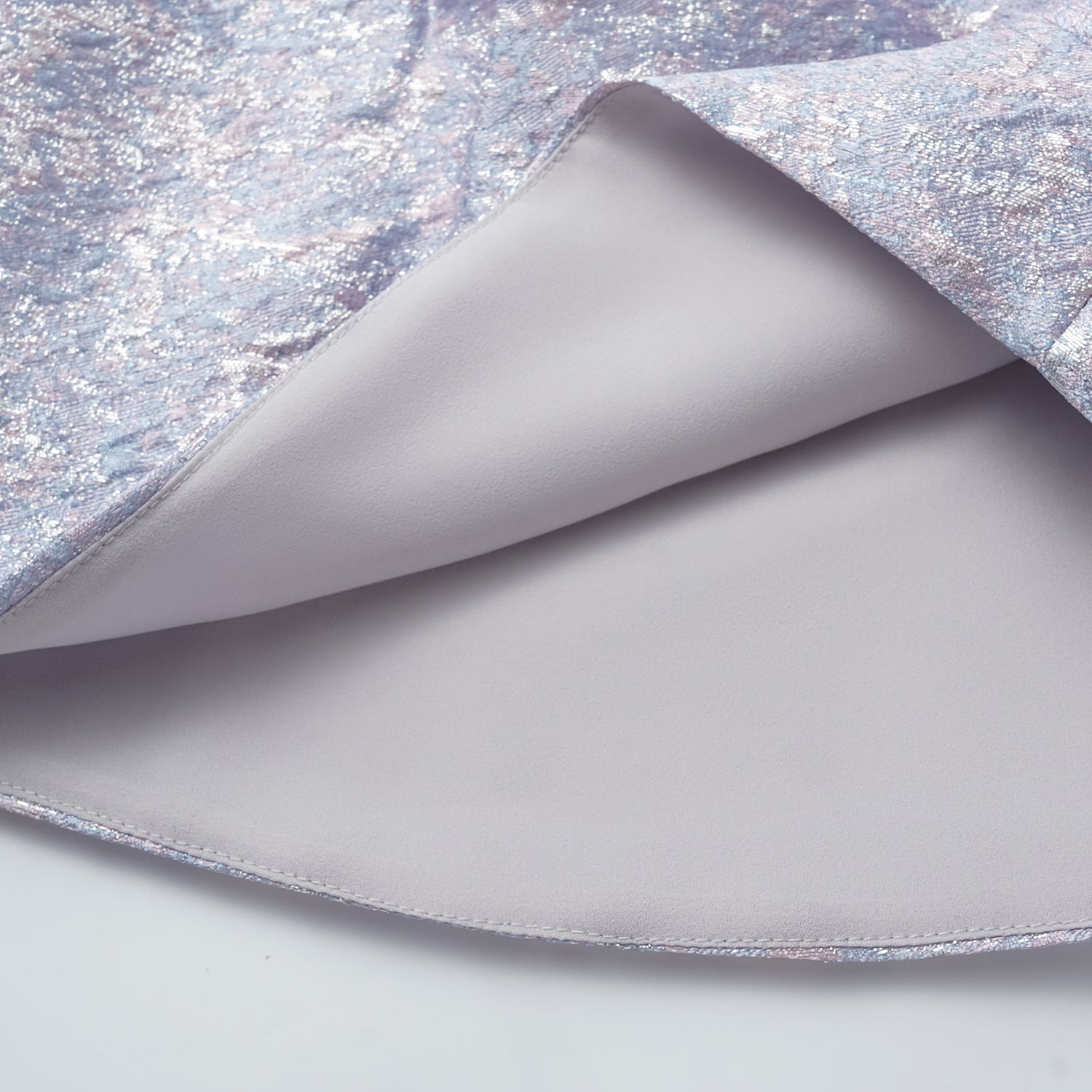 "Imperial Garden Teatime"  義大利立體提花輕國風短褲—荷塘月色