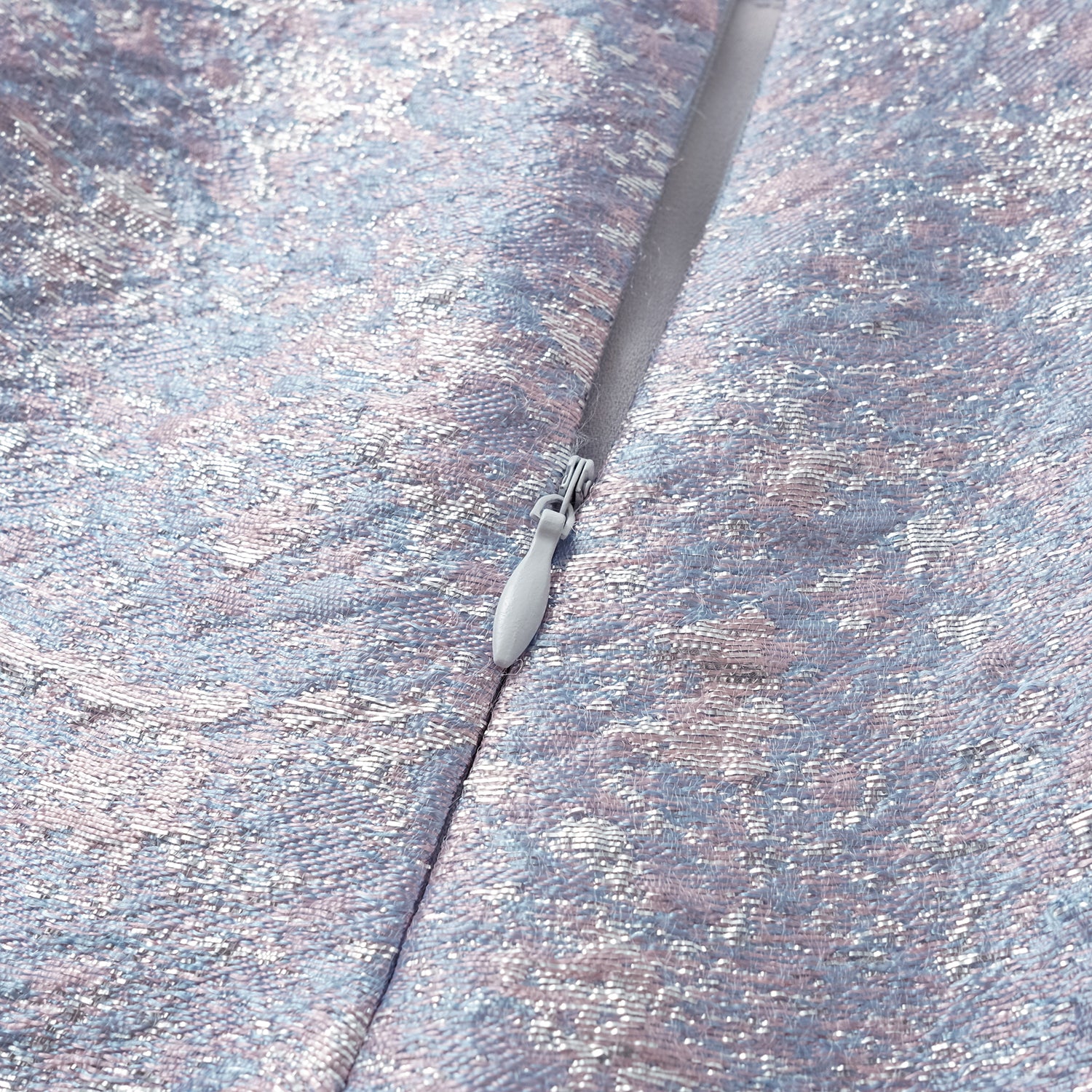 "Imperial Garden Teatime"  義大利立體提花輕國風短褲—荷塘月色