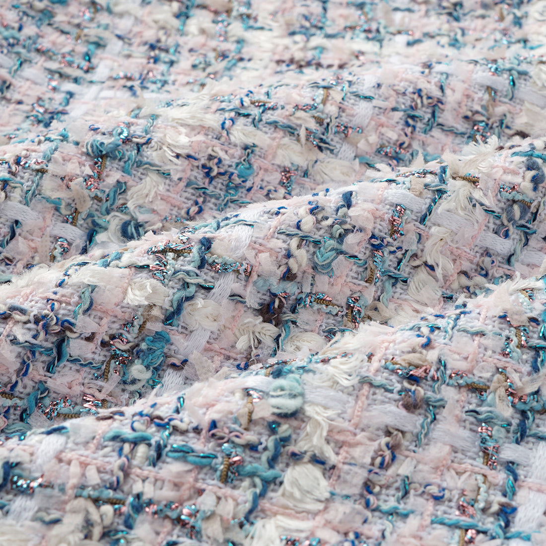 Arcade of CherJoy Atelier."法國經典織藝花呢外套—Southbank Muse南岸畫廊