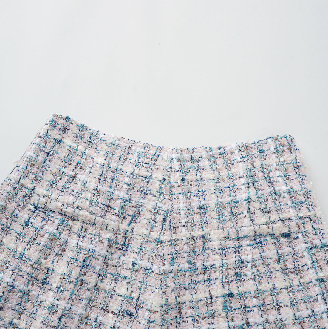 "Arcade of CherJoy Atelier."法國經典織藝花呢長褲—Southbank Muse南岸畫廊