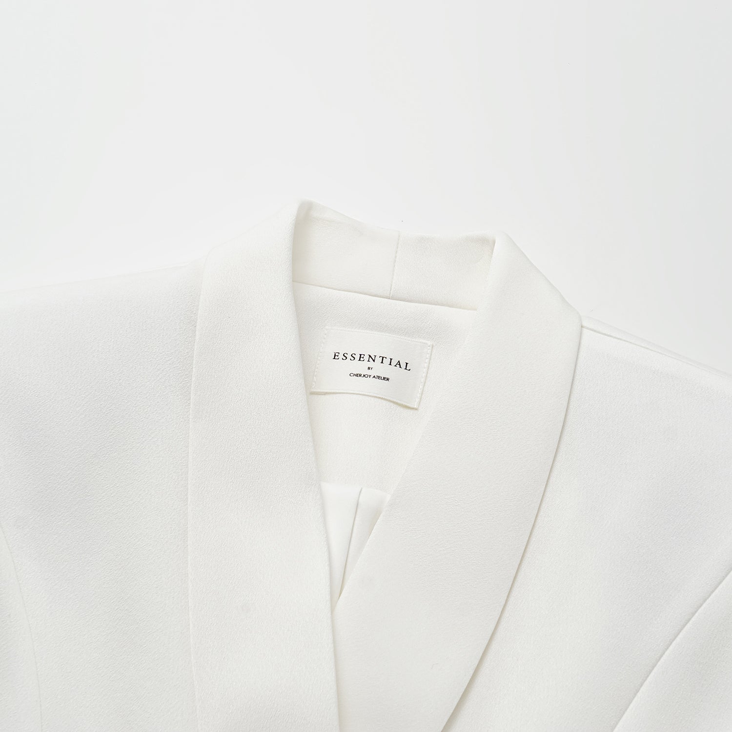 "Speak Sleek." 醋酸雙排扣西裝外套—White