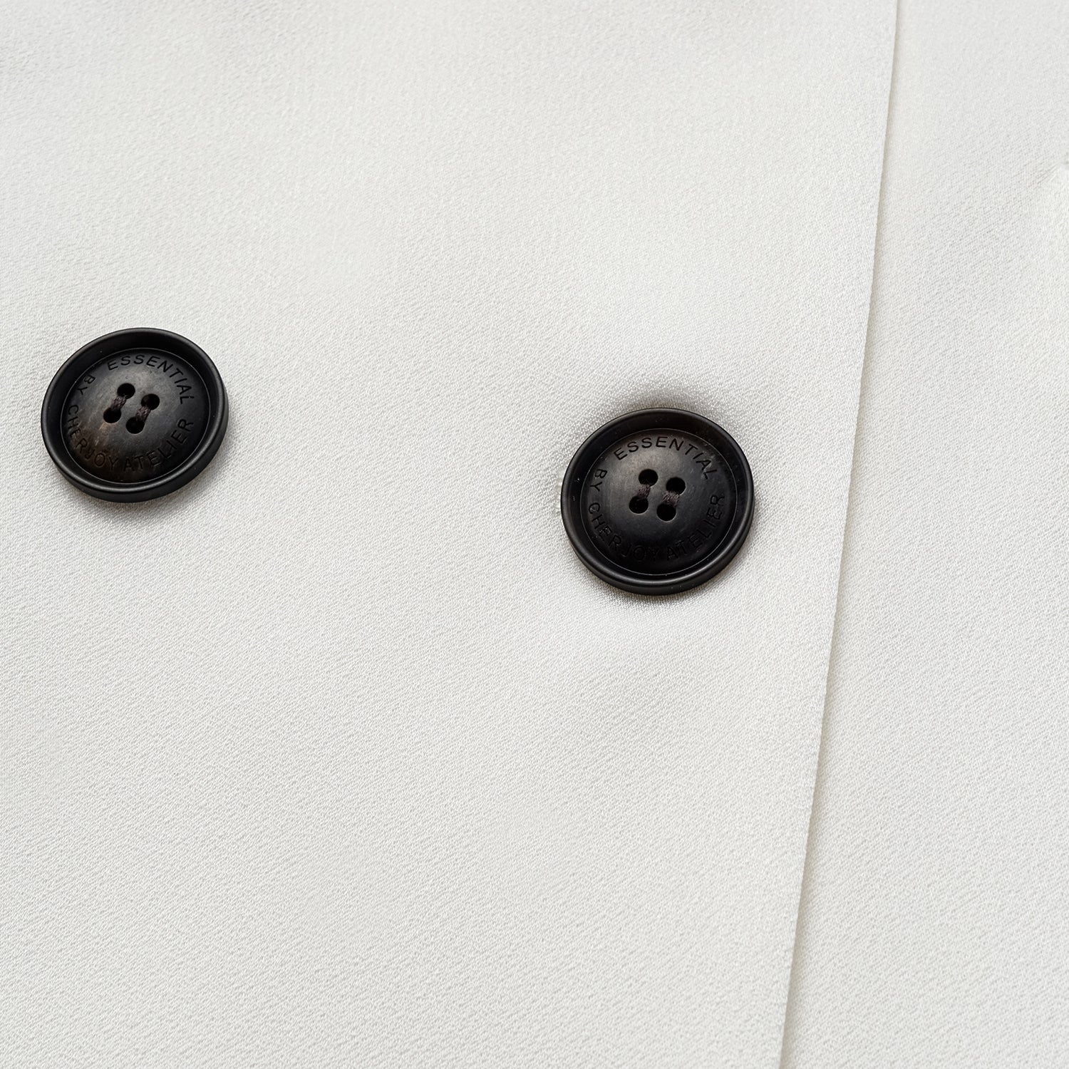 "Speak Sleek." 醋酸雙排扣西裝外套—White