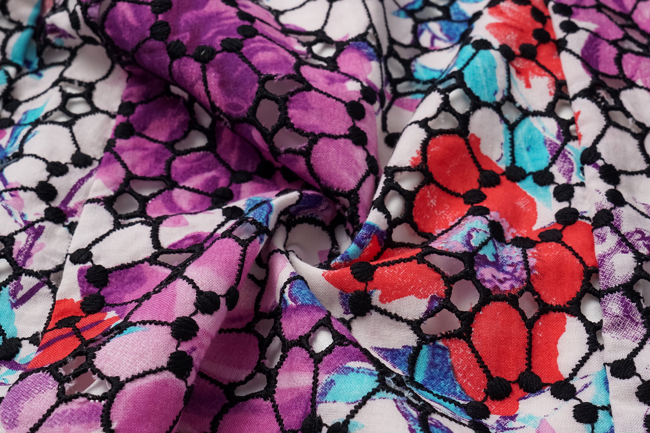 “Brunch in Provence” 義大利彩墨蕾絲短褲— 綺紫夢春 Lavender Reverie