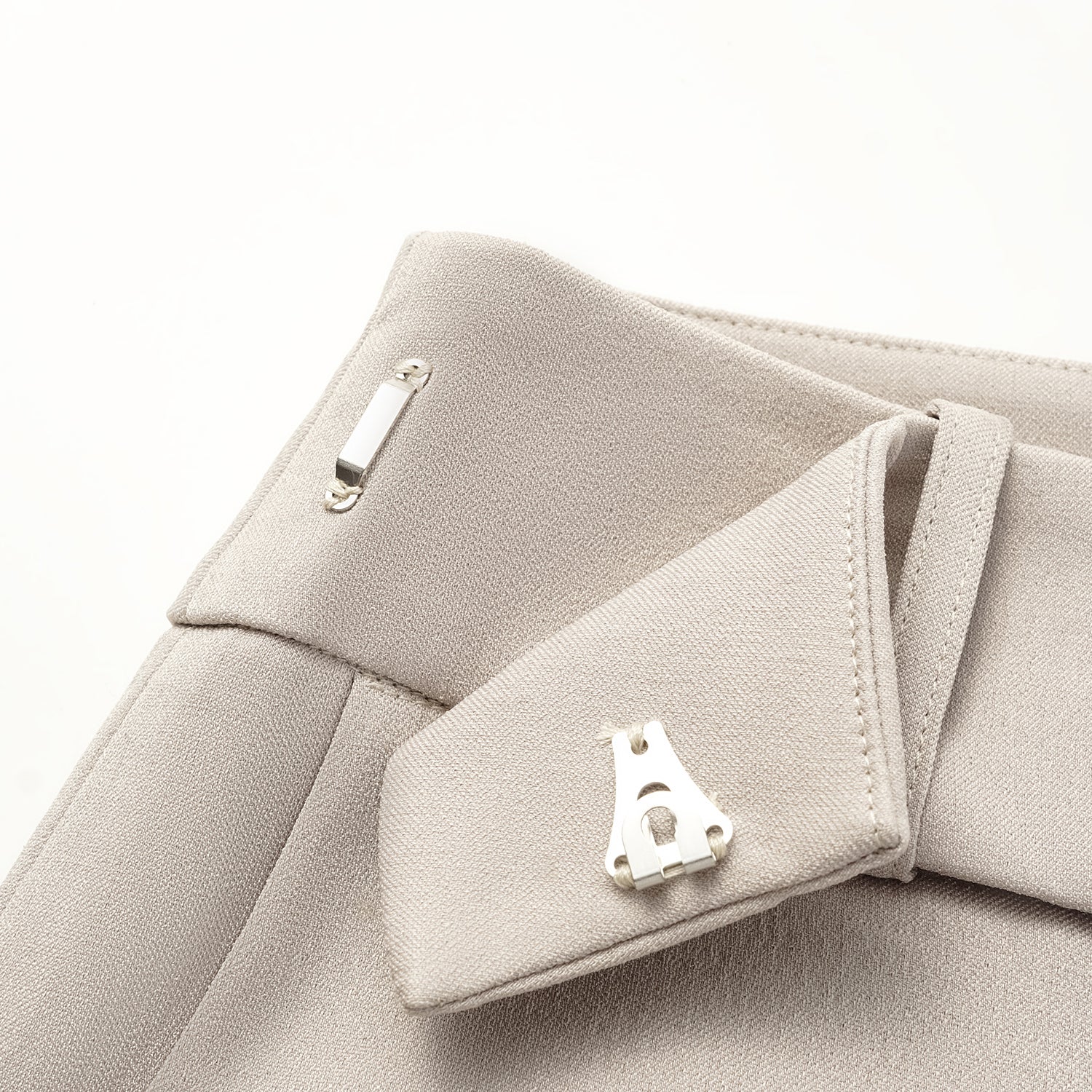 “Autumn Diary ” 韓國超彈力垂墜肌理面料腰封九分褲—灰白